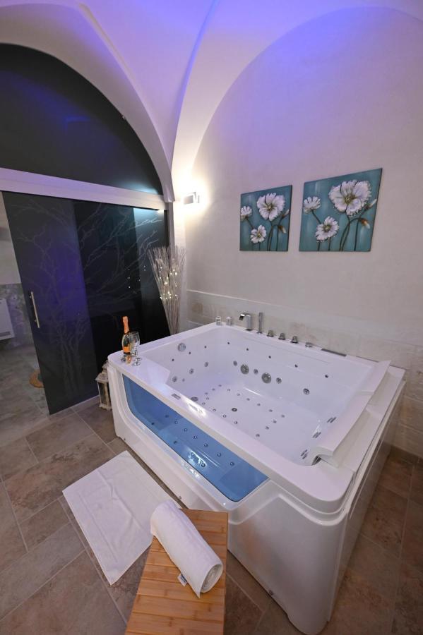 Suite Laurel Spa Con Idromassaggio 파사노 외부 사진